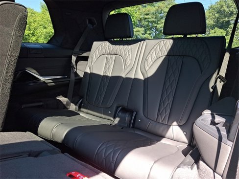 New 2026 BMW X7 M60i image 11