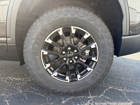New 2026 Chevrolet Traverse Z71 w/ Driver Confidence Package image 11
