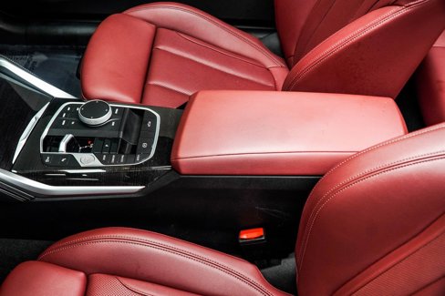 Used 2024 BMW 440i xDrive Convertible w/ Premium Package image 18