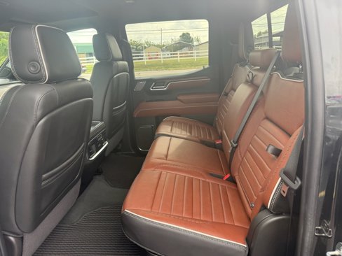 Used 2024 GMC Sierra 1500 Denali Ultimate image 10