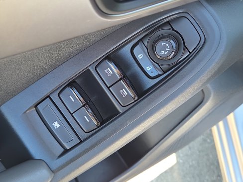 Certified 2024 Subaru Impreza 2.0i image 12