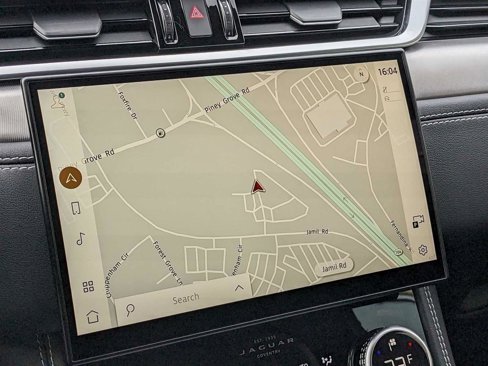 Used 2024 Jaguar F-PACE R-Dynamic S image 21