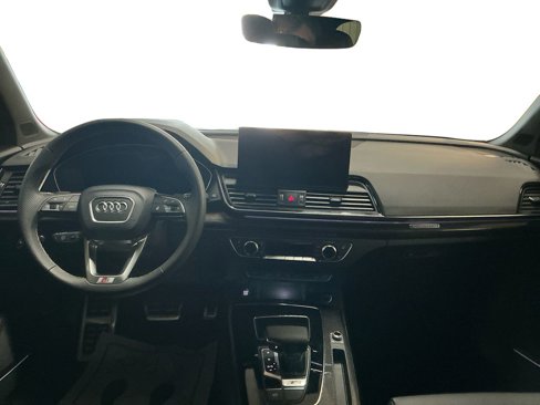Certified 2024 Audi SQ5 Prestige image 10