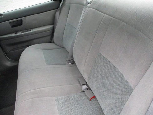 Used 2004 Ford Taurus LX image 18