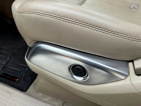Used 2013 Mercedes-Benz GL 450 4MATIC image 35