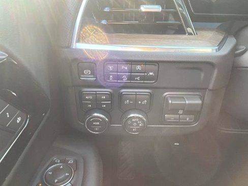 New 2026 Chevrolet Tahoe High Country image 18