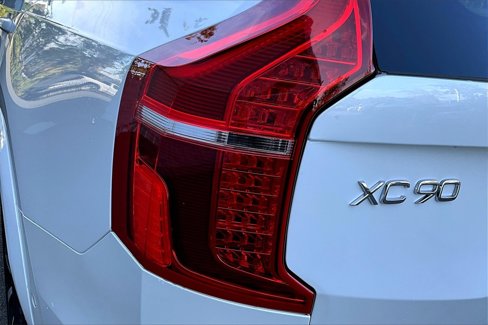 Certified 2024 Volvo XC90 B6 Plus w/ Protection Package Premier image 22