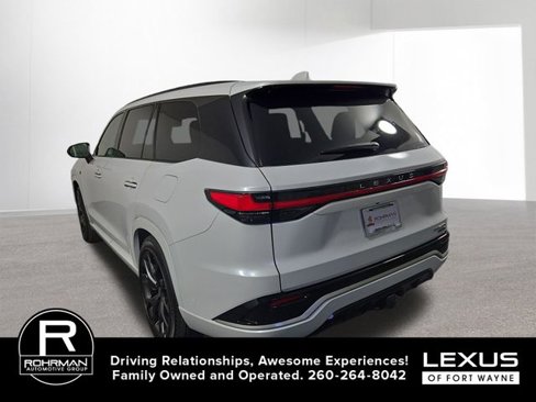 New 2026 Lexus TX 500h AWD image 8
