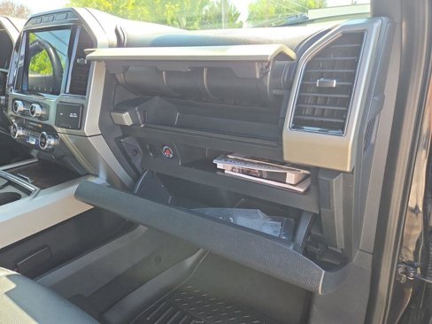 Used 2022 Ford F350 Lariat w/ Tremor Off-Road Package image 38