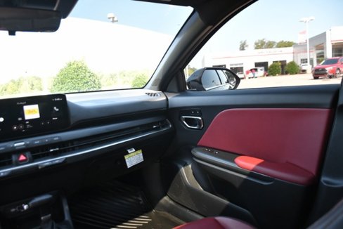 Used 2025 Kia K4 GT-Line w/ GT-Line Premium Package image 11