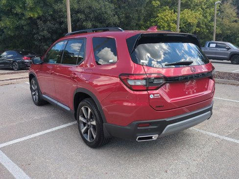 Used 2023 Honda Pilot Elite image 7
