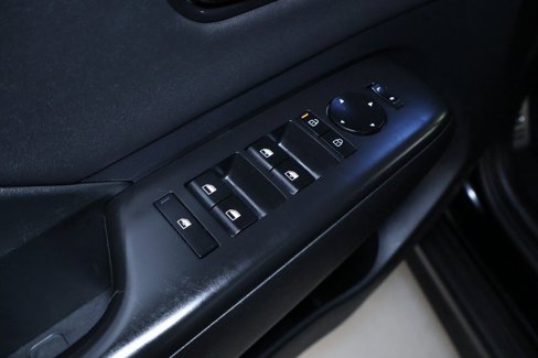 Used 2024 Hyundai Kona N Line image 13