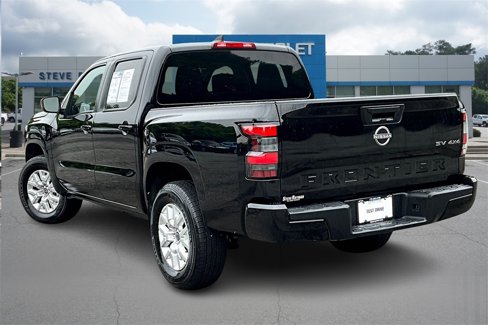 Used 2023 Nissan Frontier SV image 4