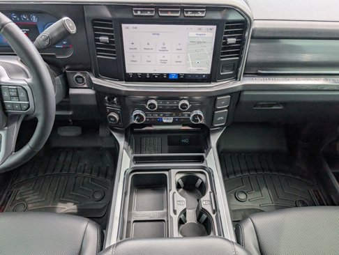 Used 2023 Ford F250 Lariat w/ Sport Appearance Package image 7