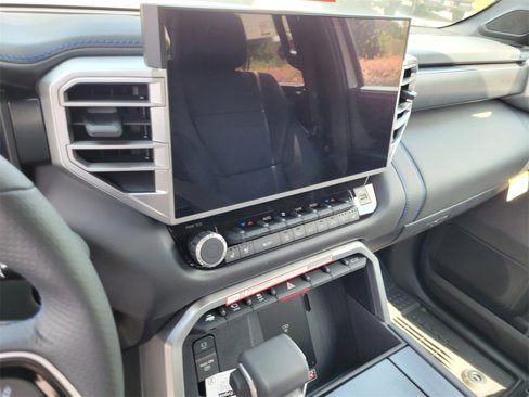New 2025 Toyota Tundra Platinum image 17