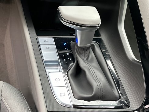 Certified 2025 Hyundai Elantra SEL image 33