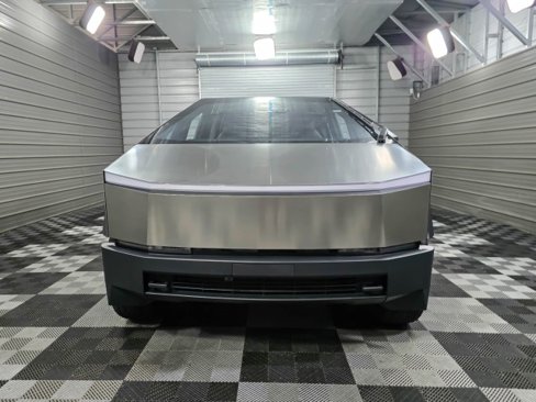 Used 2024 Tesla Cybertruck AWD Crew Cab image 13