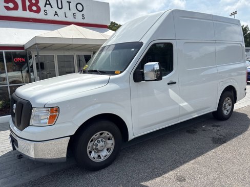 Used 2021 Nissan NV 3500 SV image 2