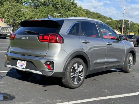 Used 2022 Kia Niro LXS image 9