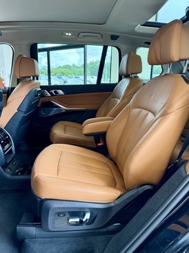 Used 2020 BMW X7 xDrive40i w/ Executive Package image 17