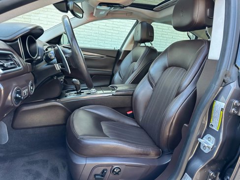 Used 2018 Maserati Ghibli GranLusso image 18