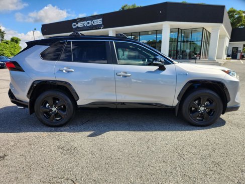 Used 2021 Toyota RAV4 XSE image 2