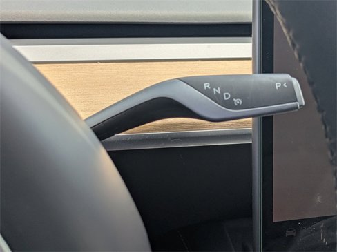 Used 2024 Tesla Model Y Long Range image 30
