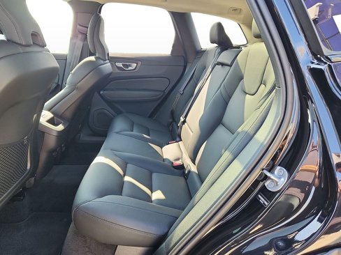 Certified 2025 Volvo XC60 B5 Plus w/ Climate Package image 22