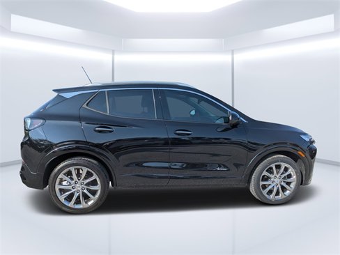 Used 2024 Buick Encore GX Avenir image 2