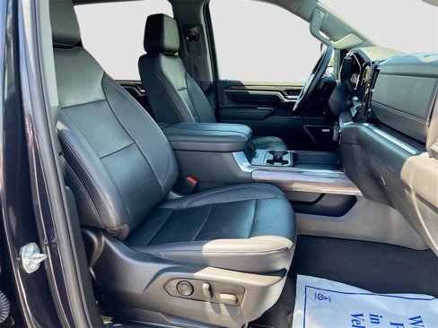 Used 2024 Chevrolet Silverado 3500 LTZ w/ LTZ Convenience Package image 29