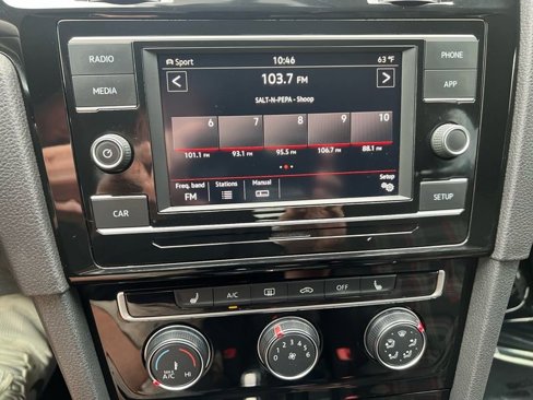 Used 2019 Volkswagen GTI 4-Door image 18