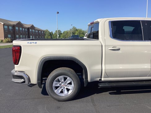 New 2026 GMC Sierra 1500 SLE w/ Preferred Package image 6
