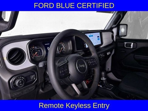 Used 2024 Jeep Gladiator Sport image 9