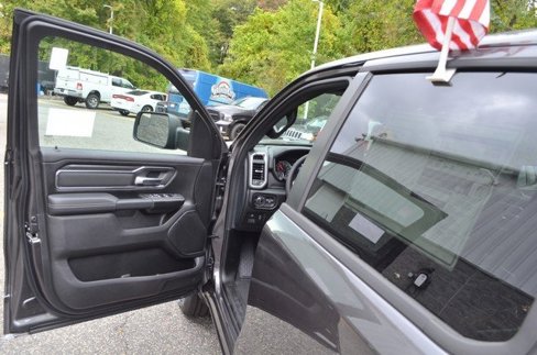 New 2026 RAM 1500 4x4 Crew Cab image 11