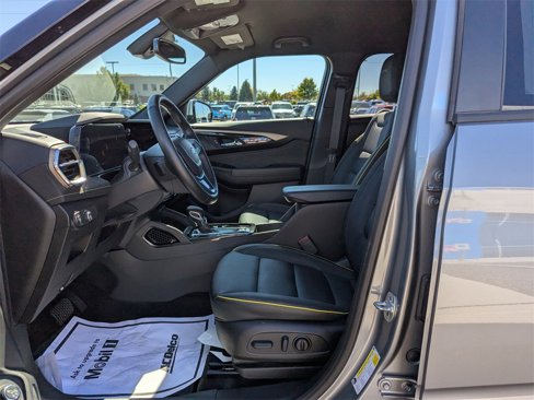 Used 2025 Chevrolet TrailBlazer ACTIV w/ Convenience Package image 12