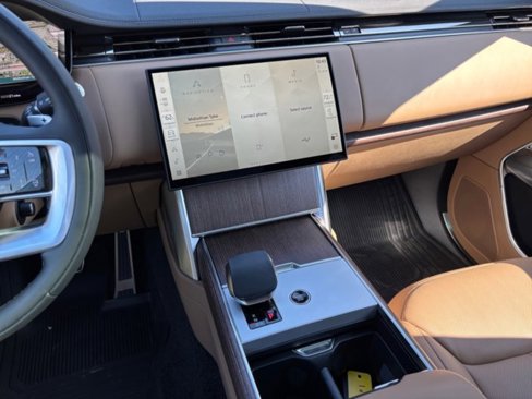 New 2025 Land Rover Range Rover Long Wheelbase SE image 14