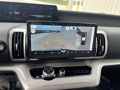 New 2025 Ford Expedition Active image 37
