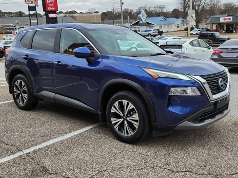 Used 2023 Nissan Rogue SV image 7