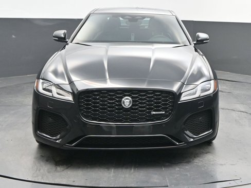 New 2024 Jaguar XF R-Dynamic SE image 2