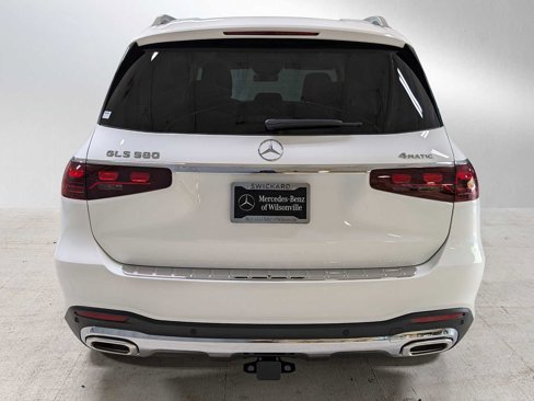 New 2026 Mercedes-Benz GLS 580 4MATIC image 4