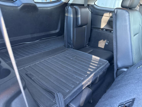 Used 2017 Toyota Highlander XLE image 24