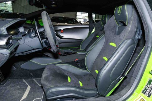 Used 2023 Lamborghini Huracan Tecnica image 17