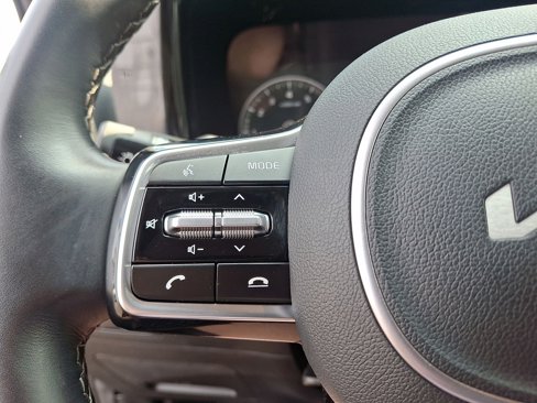 Used 2022 Kia Sorento S image 23