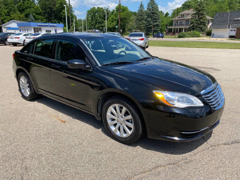 Used 2013 Chrysler 200 Touring w/ Cold Weather Group image 7