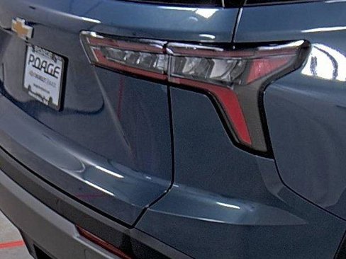 New 2026 Chevrolet Equinox LT w/ Convenience Package II image 13