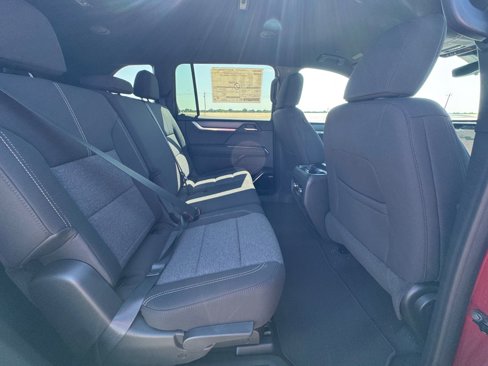 New 2026 GMC Acadia Elevation image 18