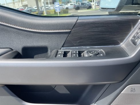 New 2025 Ford F150 Lariat w/ Equipment Group 502A High image 19