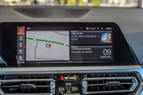 Used 2022 BMW M440i Convertible w/ Premium Package image 25