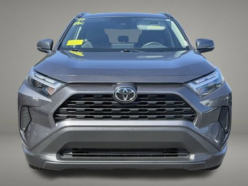Used 2024 Toyota RAV4 XLE image 9