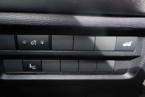New 2025 Mitsubishi Outlander AWD image 15